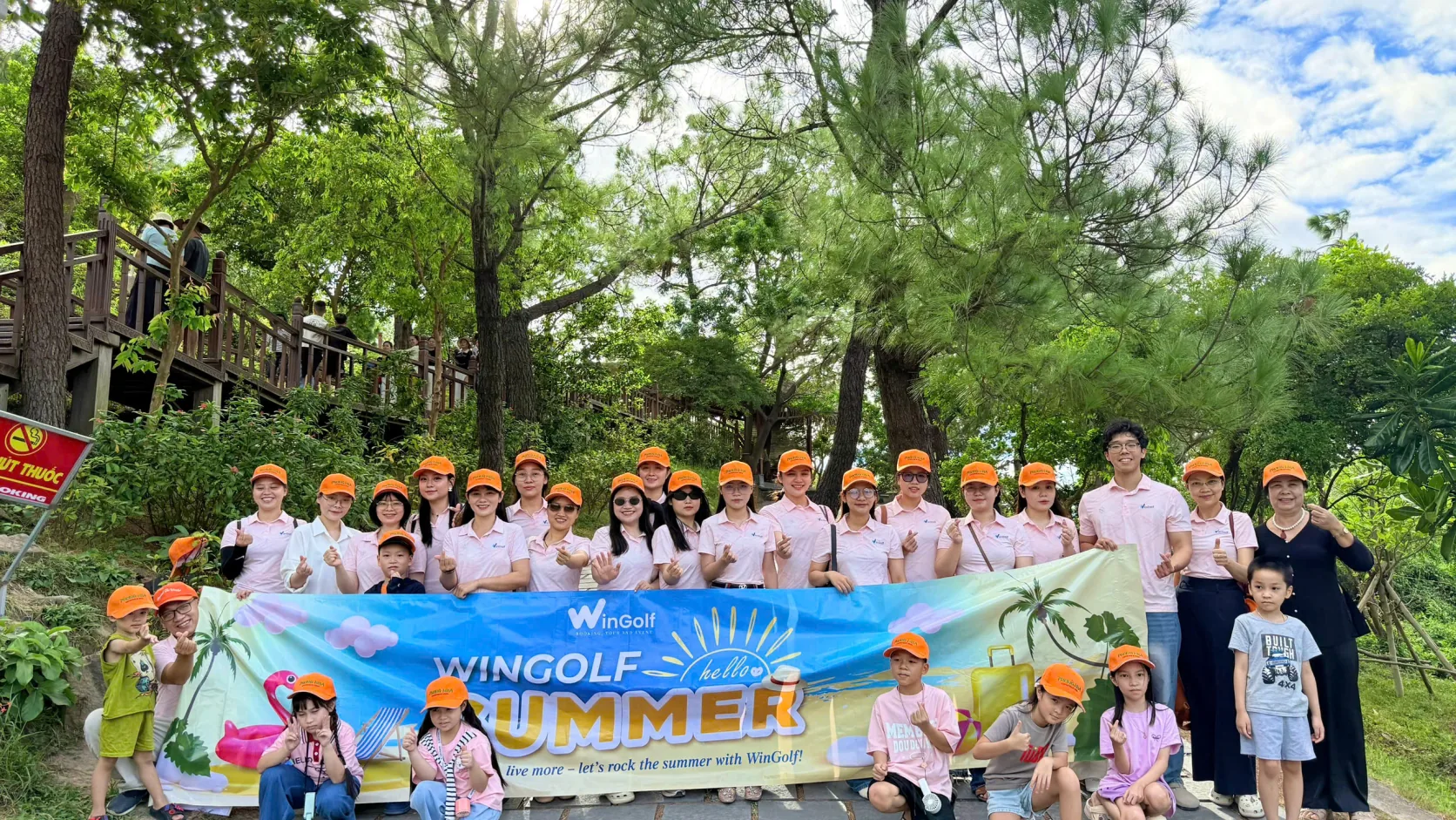 WinGolf team on a company outing in Vietnam