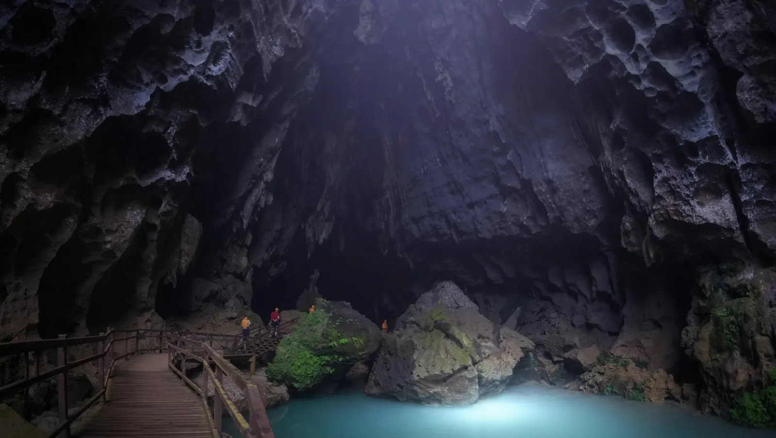 Dark Cave Tour – Zipline & Mud Bath Adventure