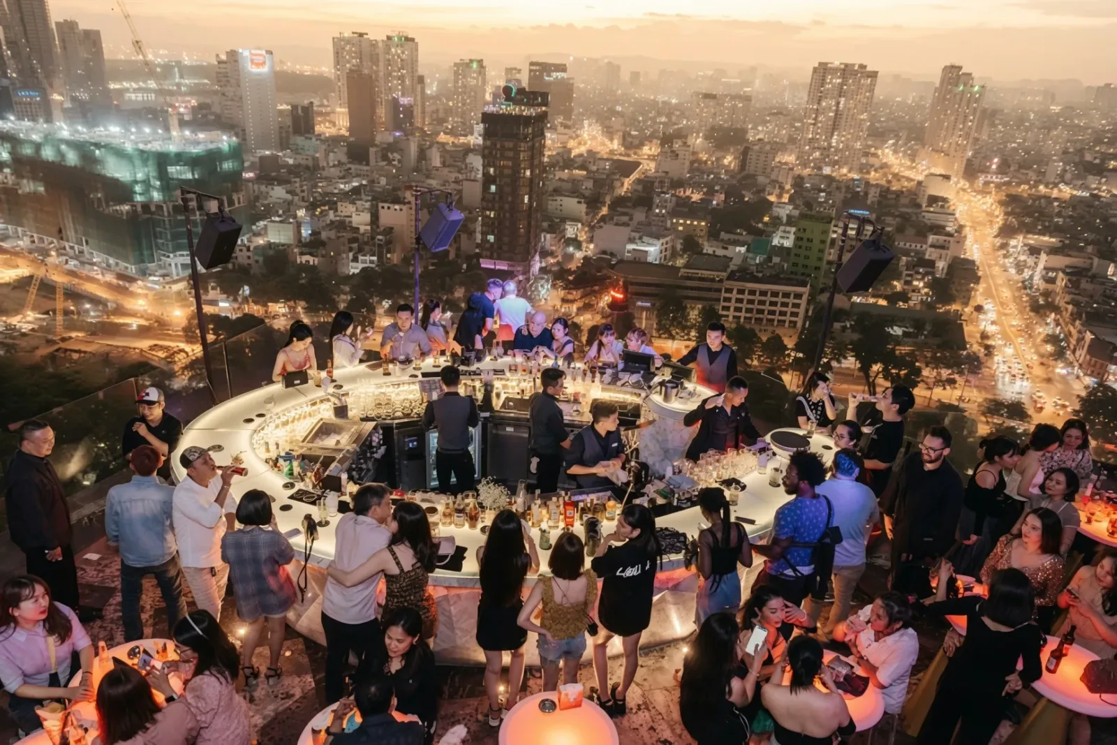 Saigon Night Tour & Rooftop Bar