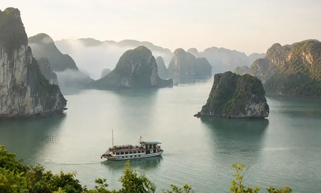 越南经典北部：河内 – 宁平 – 下龙湾