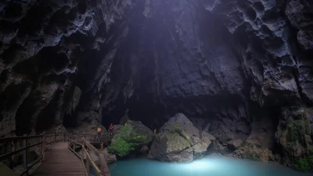 Dark Cave Tour – Zipline & Mud Bath Adventure