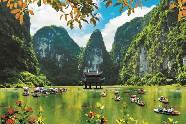 Vietnam Classic North: Hanoi – Ninh Binh – Ha Long Bay