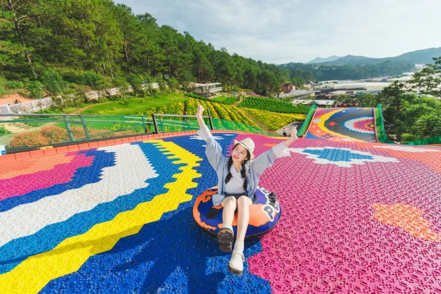 Puppy Farm & Flower Garden Tour in Da Lat