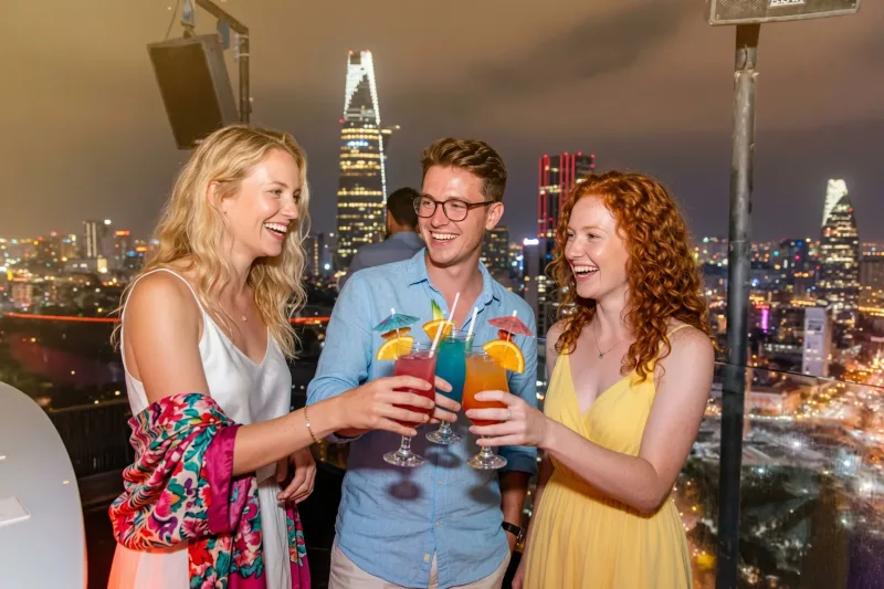 Saigon Night Tour & Rooftop Bar 3