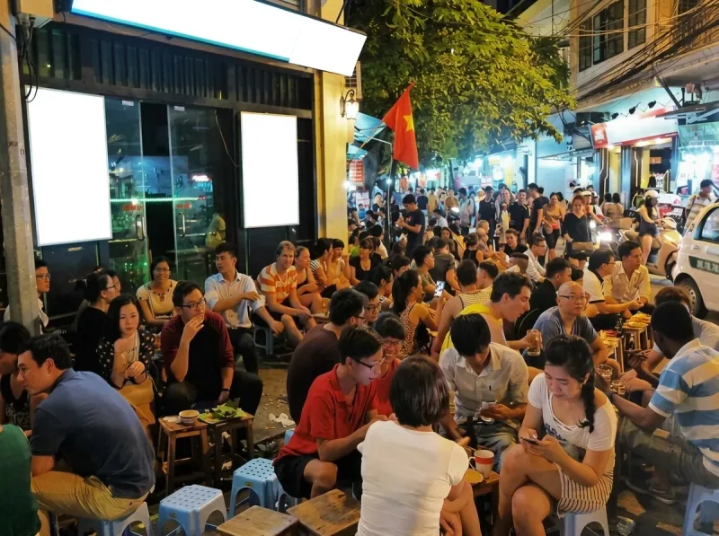 Hanoi Cyclo Old Quarter & Water Puppet Evening Tour 2