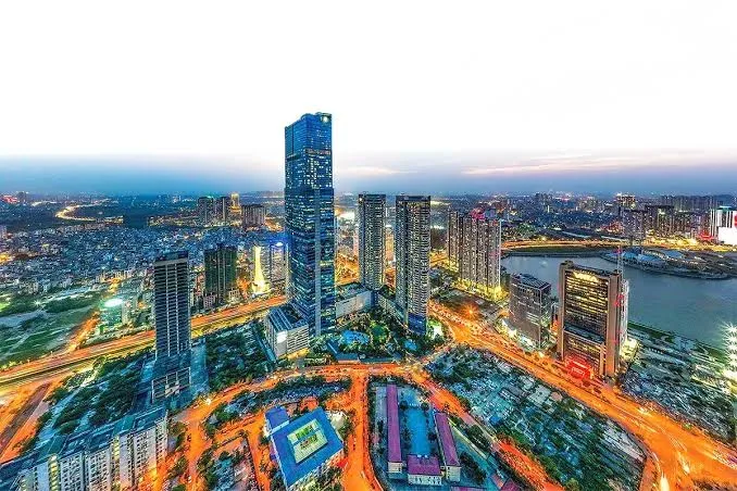 Vietnam In Sight: Journey from Hanoi to Ho Chi Minh City 3