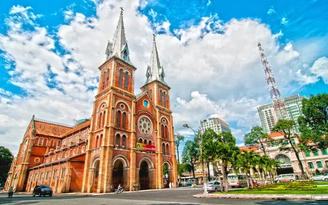 Vietnam In Sight: Journey from Hanoi to Ho Chi Minh City 5