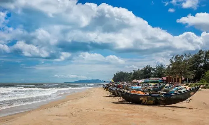 Vung Tau & Ho Tram Beach Resort: Blue Sea – Resort – Seafood 3