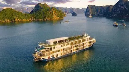 Bai Tu Long Cruise — Serene Bay, Fewer Crowds, Full Heritage 3