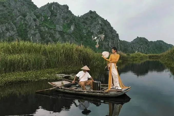 Discover Van Long – Bamboo Boat and Ninh Binh Countryside 4
