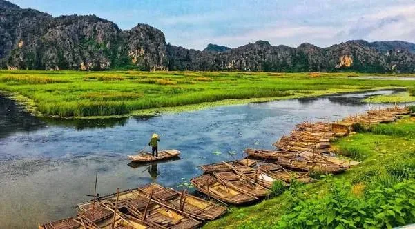 Discover Van Long – Bamboo Boat and Ninh Binh Countryside 3