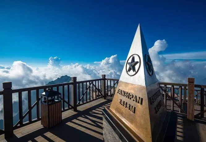 Fansipan Cable Car & Sapa Mountain Town — Touch the Roof of Indochina 3
