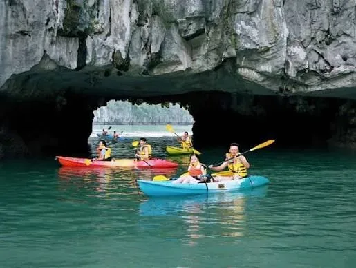 Cat Ba National Park & Lan Ha Bay Kayak Tour 3