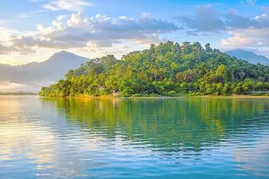 Tour Hồ Lắk & Làng Voi Thân Thiện 2