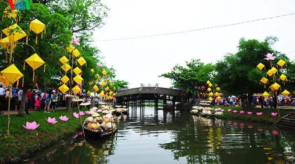 Hue Countryside & Thanh Toan Tiled Bridge Tour 4