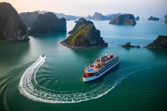 One-Day Halong Bay Cruise Tour 5