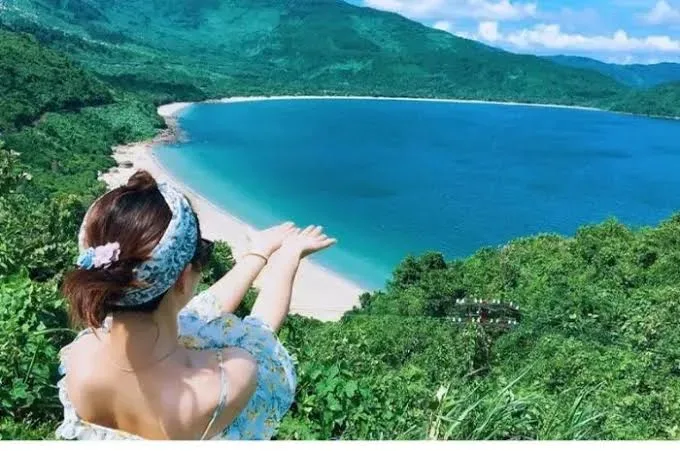 Da Nang City & Son Tra Peninsula Tour 3