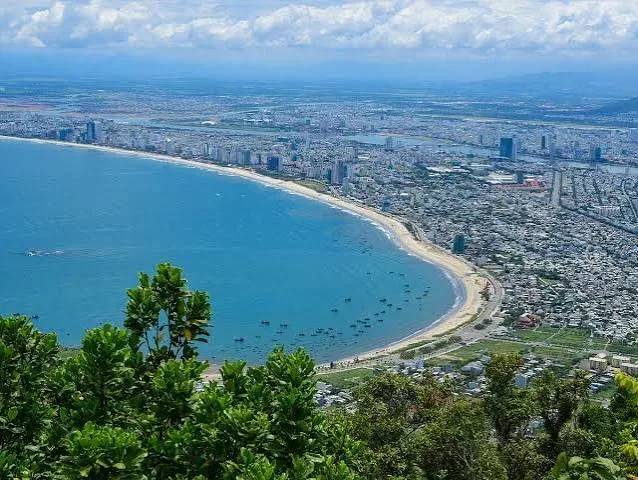 Da Nang City & Son Tra Peninsula Tour 4