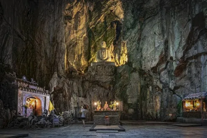 Marble Mountain & Hoi An Ancient Town Tour 3