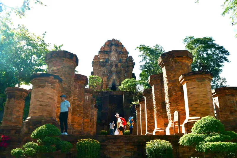 Nha Trang City & Mud Bath Tour 2