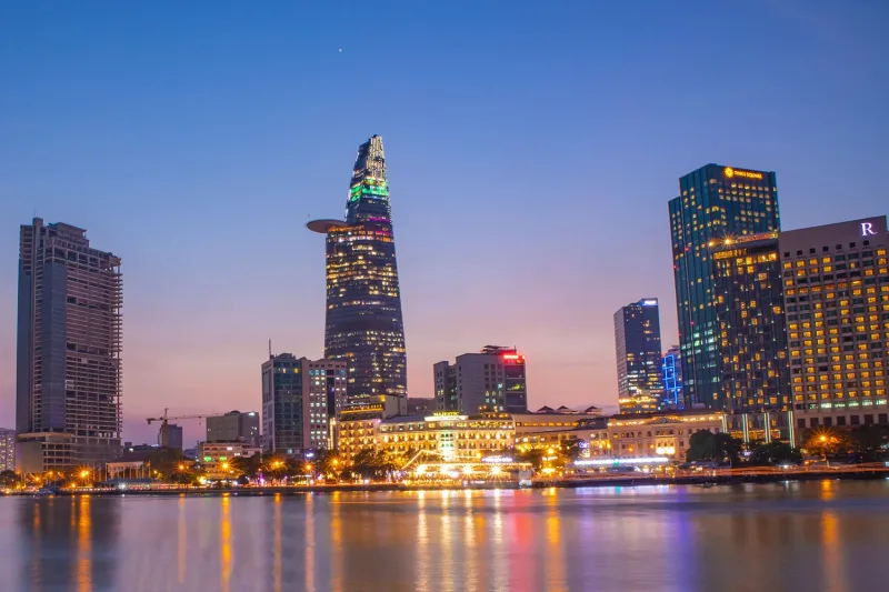 Saigon Night Tour & Rooftop Bar 4