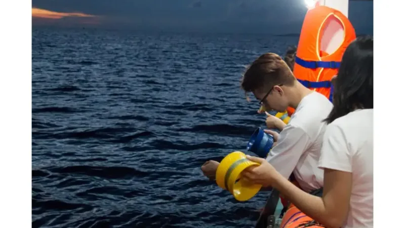 Phu Quoc Night Squid Fishing Tour 5