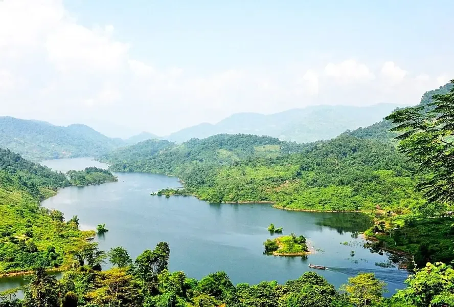 Northeast Vietnam — Ba Be Lake & Ban Gioc Waterfall